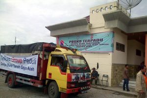 Bantuan Telkom tiba di Posko Utama.(LGco-Humas Telkom)