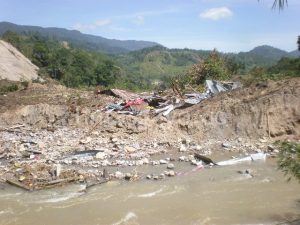 Dampak Gempa Gayo: Kampung Serempah yang terhempas ke dasar Sungai Peusangan