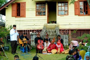 Bupati Aceh Tengah, Ir, H, Nasaruddin saat sampaikan pidato apresiasinya. (Munawardi)