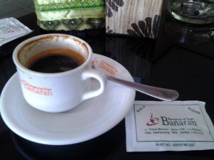 Secangkir kopi espreeso Robusta Banaran