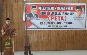Tagore saat pelantikan pengurus PETA Aceh Tengah di Takengon, Sabtu 20 Desember 2014 di takengon. (LGco-Zulfan)