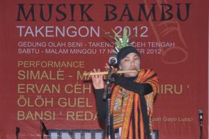 Reda di pentas INILAH GAYO "Festival Musik Bambu Gayo 2012" di Takengon
