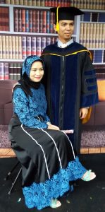 DR. Ridwan Iriadi bersama istri