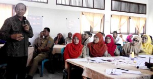 Kakanwil Kemenag Aceh, HM Daud memberikan arahan kepada para guru PAI peserta pelatihan PAKEM di Aceh Jaya