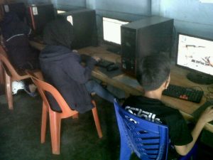Pengguna jaringan internet di Gayo Lues. (Boby Mulya)