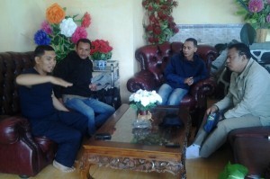 Ketut Wiradnyana (kanan) dan Ahamadi (kiri). (LGco-Kha A Zaghlul)