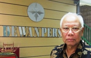 Ketua Dewan Pers, Bagir Manan. (medianotaris.com)