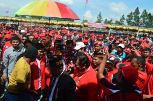 Ribusan massa pendukung PA Bener Meriah. (LGco-ist)