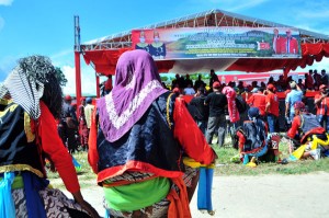 Atraksi kuda lumping di Gelengang Musara Alun Takengon awali kampanye PA. (LGco-ist)