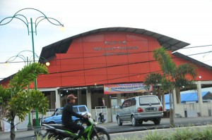 Pasar Pagi Paya Ilang sepi. Foto diambil Jum'at 25 Juli 2014.
