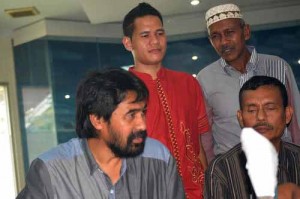 Pertemuan Mualem dengan kombatan eks Libya di Lido Hotel Lhokseumawe (atjehpost)