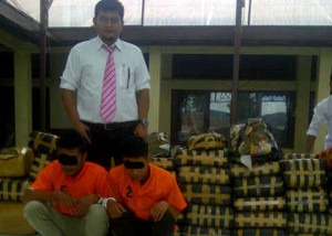 Tersangka penyelundup ganja di Gayo Lues. (LGco_Anuar Syahadat)