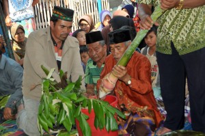 Kejurun Belang, Aman Kasran dalam proses ritual Tulak Bele. (LGco_Kha A Zaghlul)