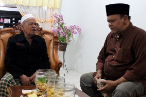 Tgk.-H.-Mahmud-Ibrahim,-MA-dan-Iklil-Ilyas-Leube
