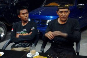 Kapolres Aceh Tengah, AKBP. Dodi Rahmawan (kanan) didampingi Direktur PT. Ketiara, Bambang