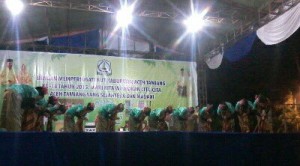 Tari Bines yang ditampilkan penari Sanggar Mulie Nate tidak mengenakan pakaian adat Gayo saat penampilan di tingkat Kabupaten. (IST)
