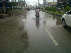 Jalan Tergenang Air