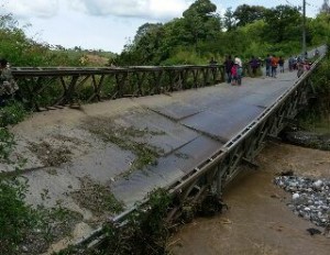 Jembatan wih Empan Ambruk