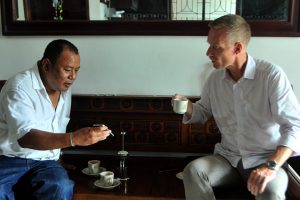 Ketut Wirandyana dan Uffe Gram Wilken