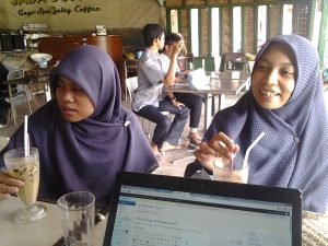 (Foto: Putri dan Dina | Ist)