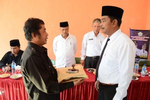 Serahterima camat Permata