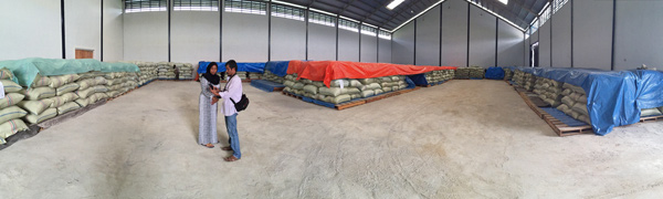 Kondisi dalam gedung Resi Gudang Paya Ilang Aceh Tengah