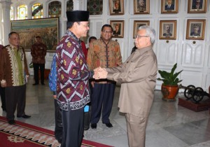 foto gub dan RI 1