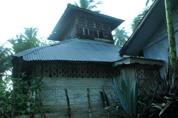 masjid-tue-rerebe-2