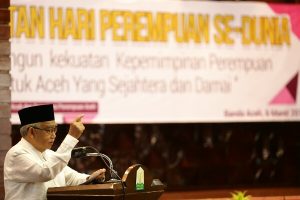 Gubernur Aceh Zaini Abdullah2