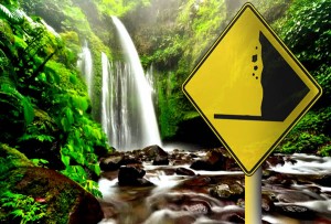 ilustrasi rawan longsor di objek wisata.(surabayanews.co.id)