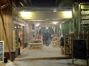 Suasana di Warkop Ramrover Coffee Shop (Foto: Supri Ariu | LGco)