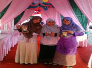 Dina, Wulan dan Masrura