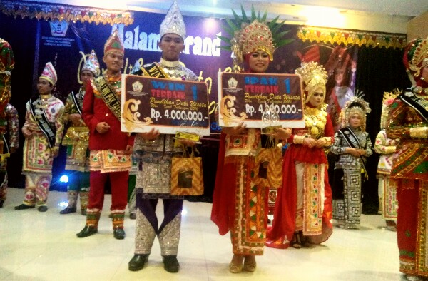 Fadli Nora Iranda dan Sherly Fitriana, Duta Wisata Aceh Tengah 2016. (LGco : Feri)