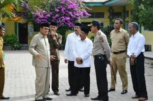 Khairul Asmara Tinjau Pelaksaan UN SMP