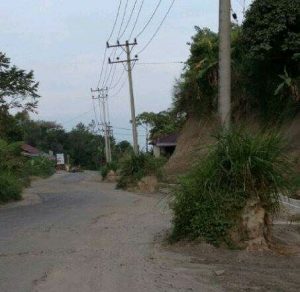 Tiang Listrik Jalan takbir
