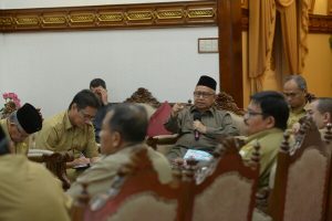 Gubernur Pimpin Rapat Trans Sumatera