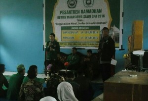 Pasenteren Ramadhan DEMA STAIN Gajah Putih