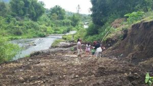 Pembukaan Jalan disuputaran BBI Lukup Badak