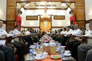 Gubernur Tindak Lanjuti Pembangunan Jalan Tol