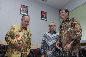 Gubernur Doto Zaini