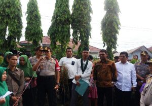 Muslim Ayub dan Nasir Djamil Orasi