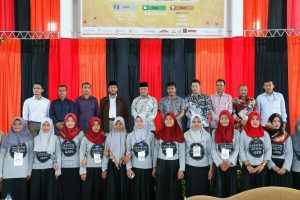 Rusli M Saleh Buka Festival Seni