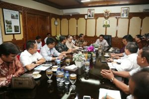 GM PLN Aceh dan Irwandi