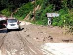 Longsor Ancam Pemukiman Warga Waeh Pepelah